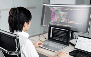 莱芜 api php源码,下载的php源码怎么运行呢？